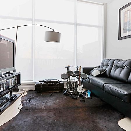 Guestbnb - 2 Storey 3Br Condo Entertainment Dist. Toronto Luaran gambar